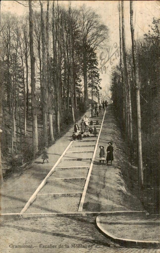 Grammont - Escalier, Enlèvement ou Envoi, Affranchie