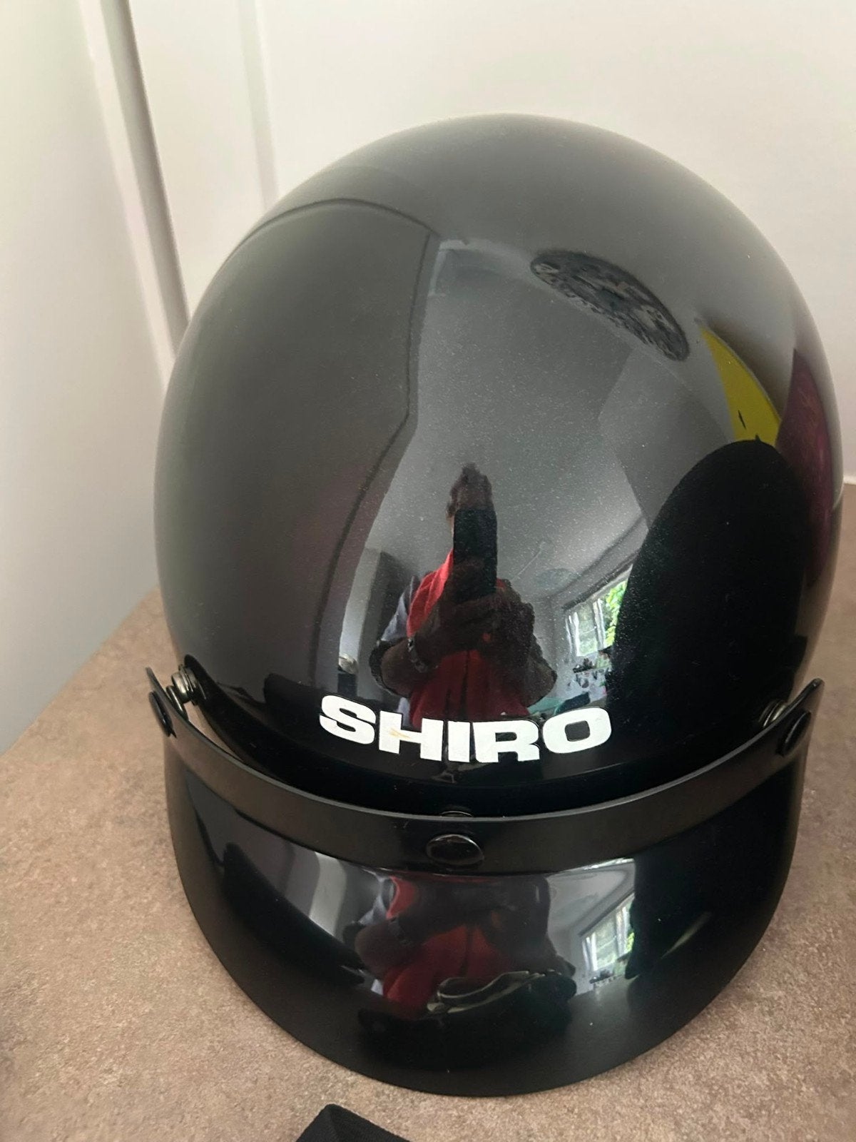 Zwarte Shiro helm, Fietsen en Brommers, Brommerhelmen, Ophalen