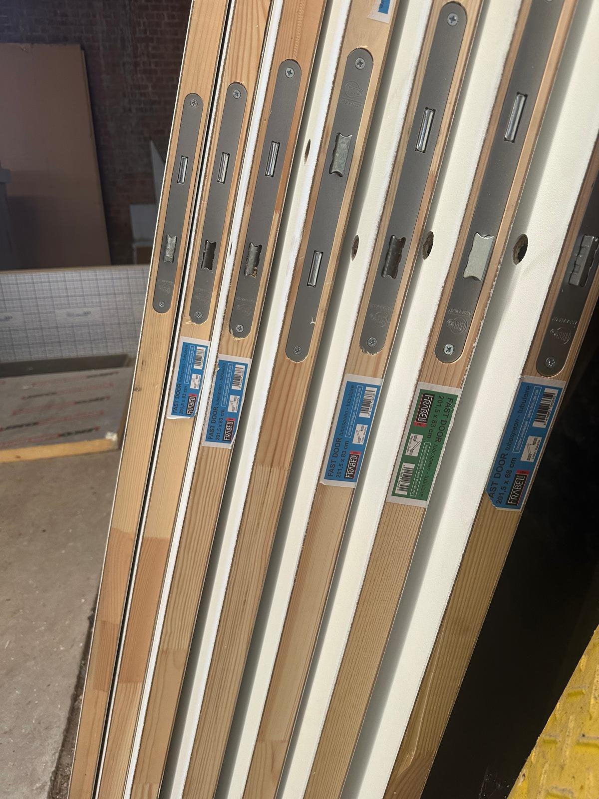 Nieuwe binnendeuren met sloten en sleutels, Doe-het-zelf en Bouw, Ophalen, Zo goed als nieuw