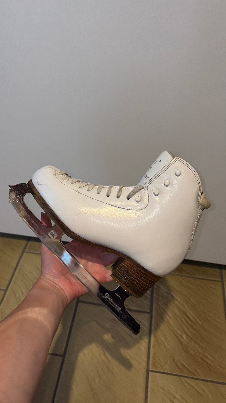 Risport RF3  kunstschaatsen MK Professional Maat 240, Overige merken, Ophalen of Verzenden, Zo goed als nieuw, Kunstschaatsen