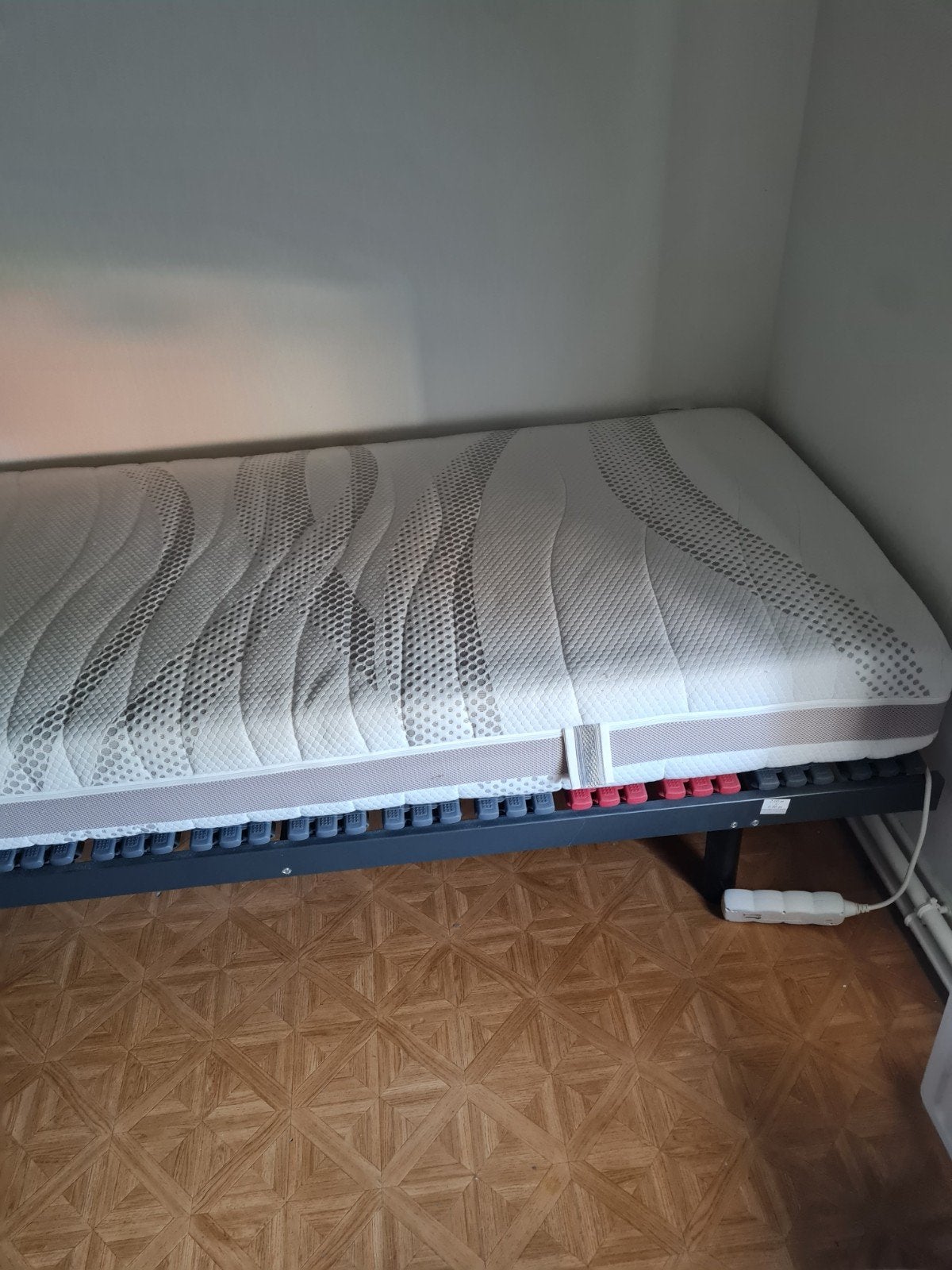 Lattenbodem en nieuwe matras, Enlèvement