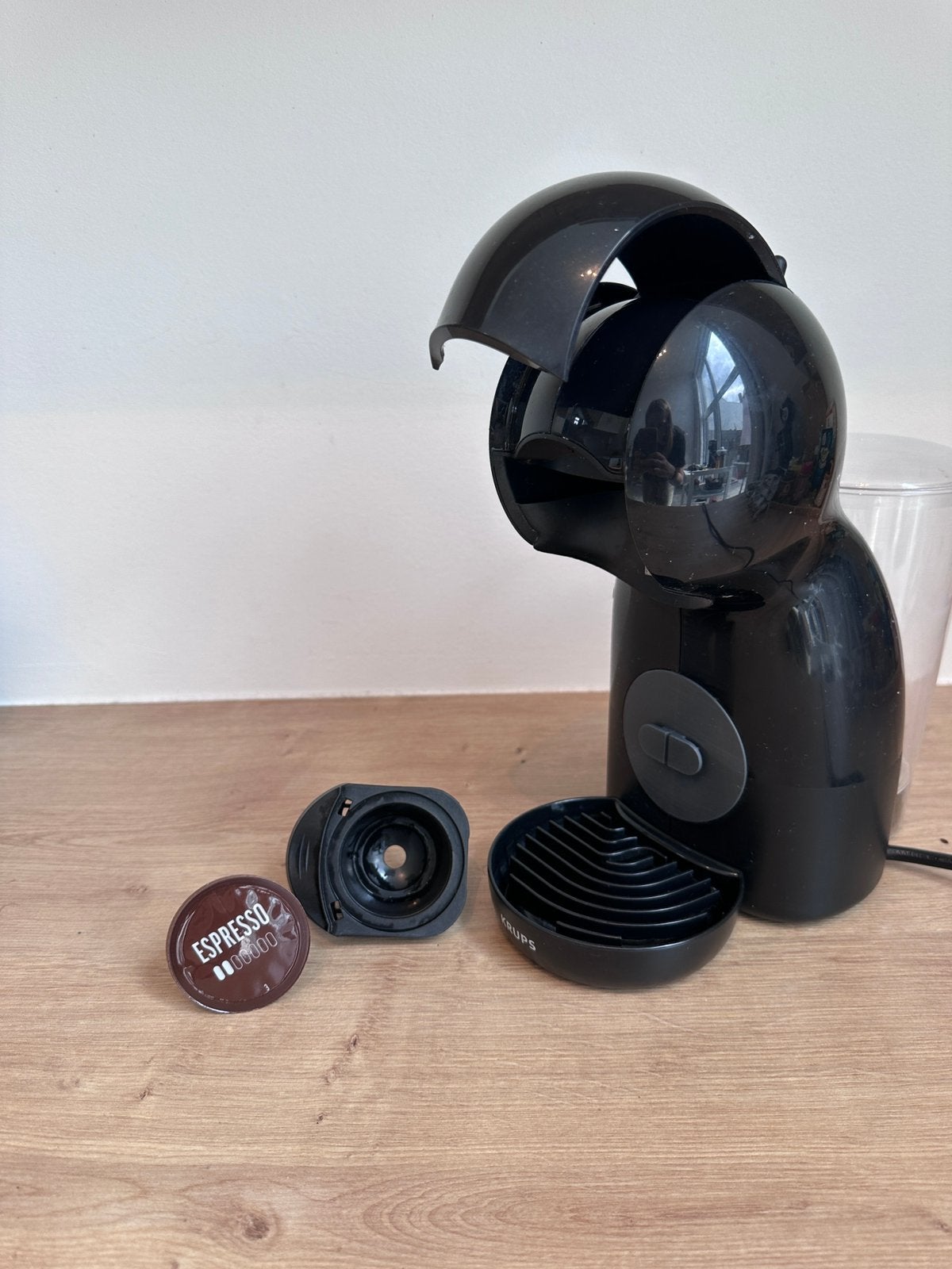 Dolce Gusto Nescafé koffiemachine, Electroménager, Cafetières, Réservoir d'eau amovible, Dosettes et capsules de café, Utilisé