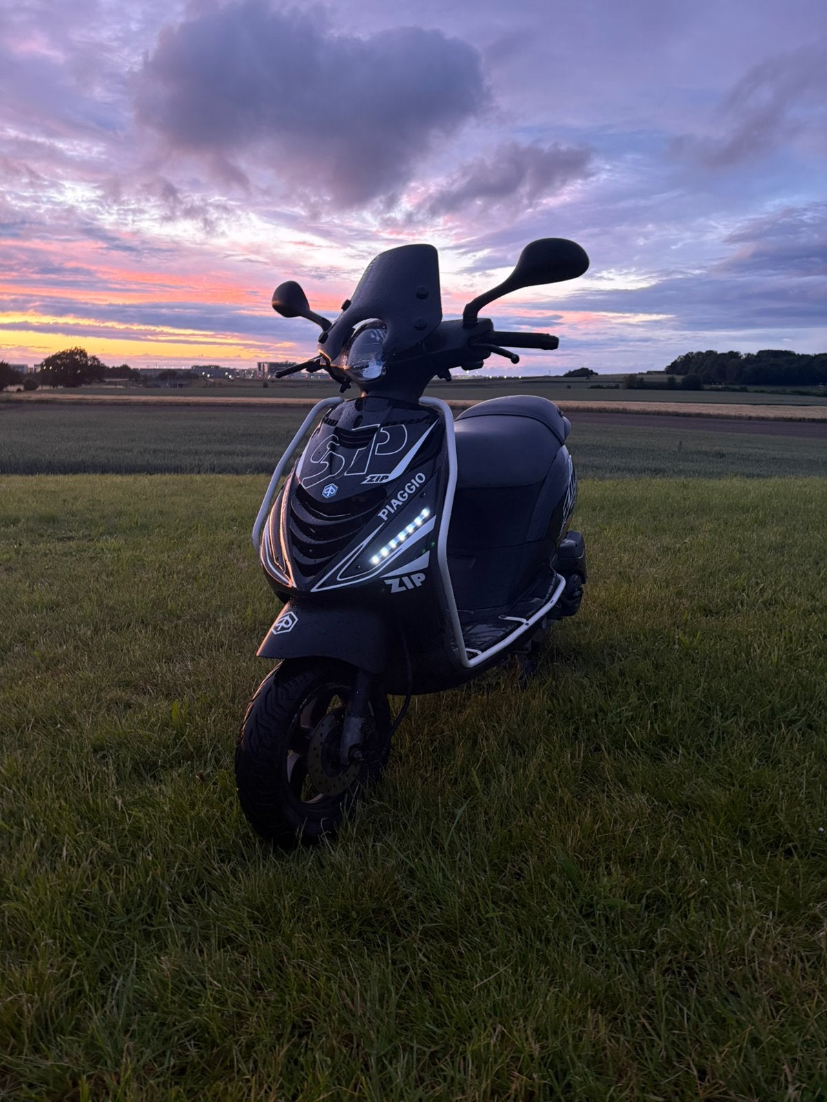 Piaggio zip, Fietsen en Brommers, Scooters | Piaggio, Zo goed als nieuw, Zip, Ophalen of Verzenden