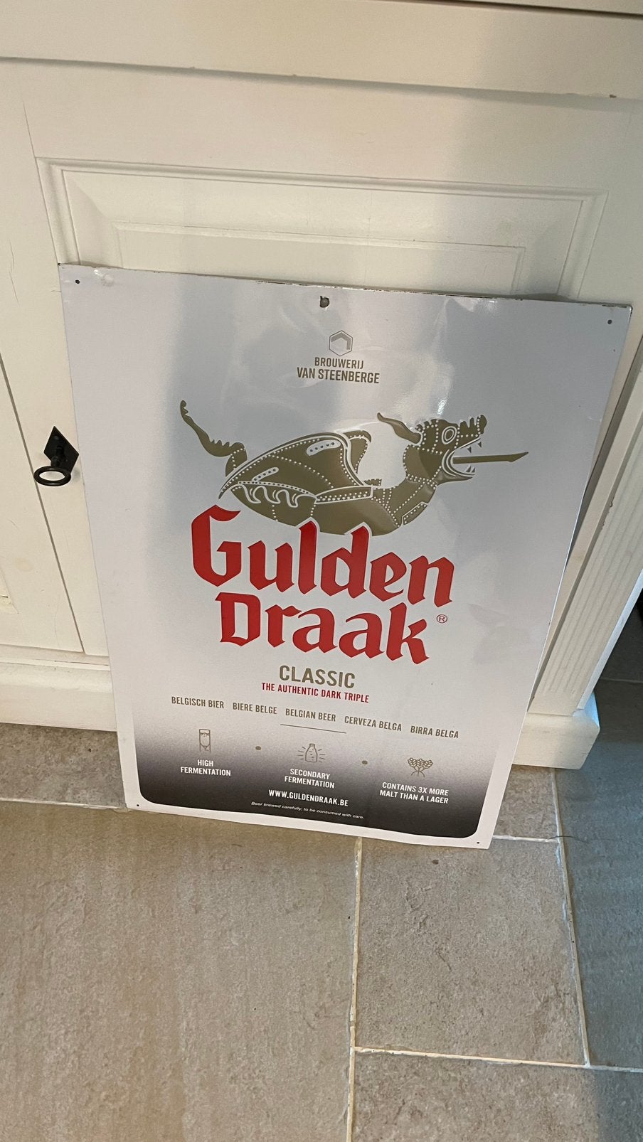 Boîte en forme de dragon doré., Collections, Enlèvement ou Envoi, Utilisé, Panneau publicitaire