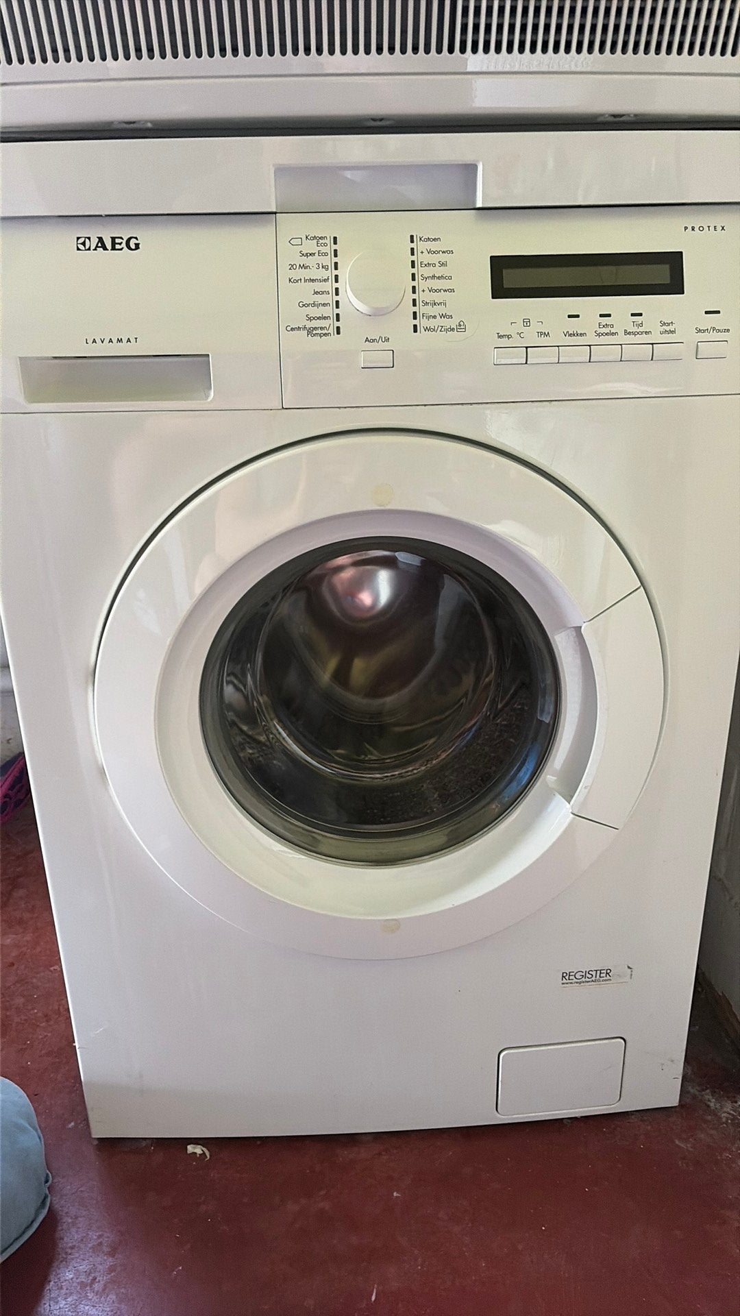 Machine à laver AEG 7kg, 1200 à 1600 tours, 6 à 8 kg, 85 à 90 cm, Programme lavage à la main