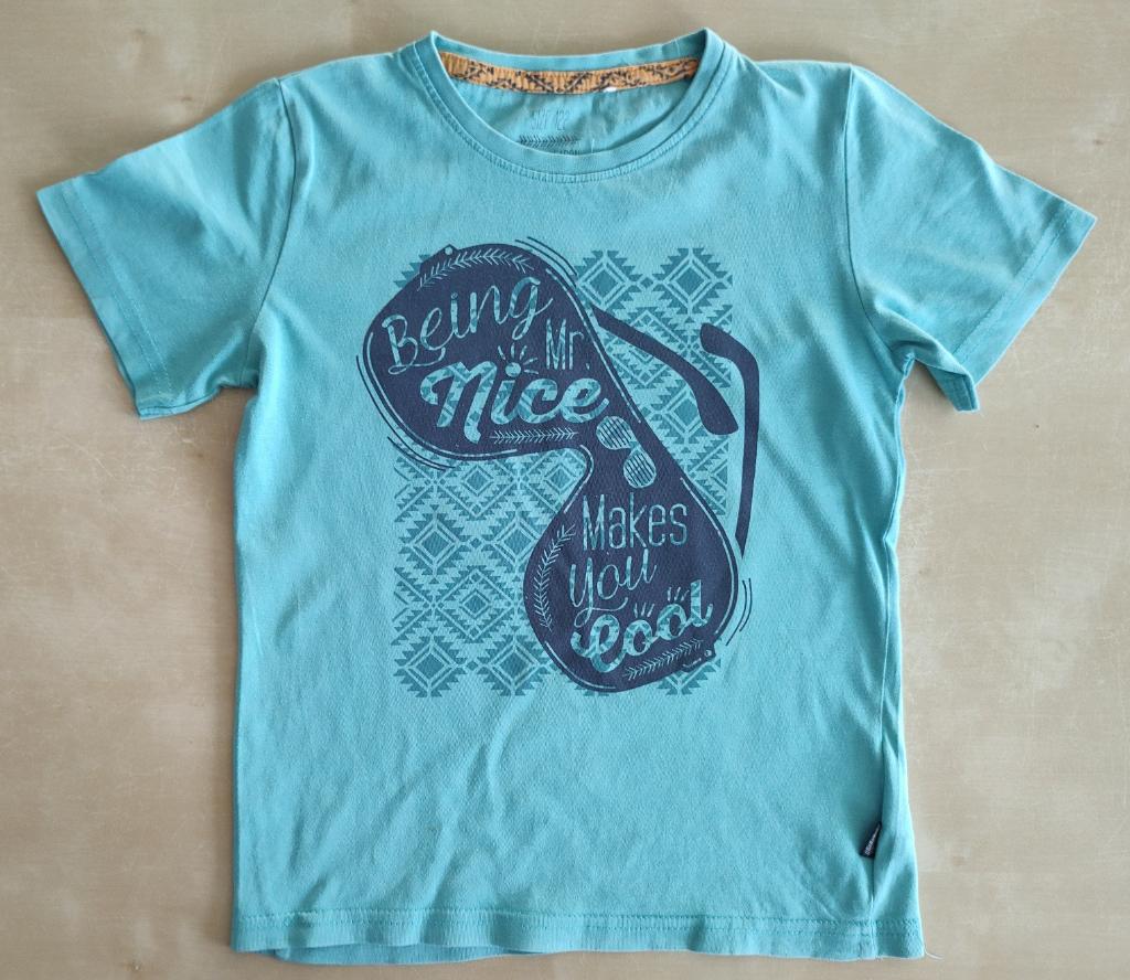 Groen-blauwe t-shirt zonnebril, maat 122, Kinderen en Baby's, Kinderkleding | Maat 122, Ophalen of Verzenden, Gebruikt, Jongen