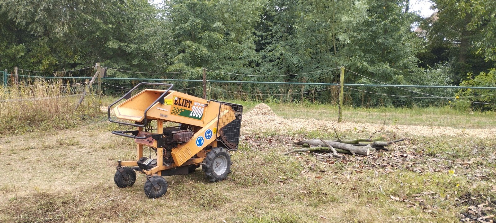 houthakselaar eliet superprof TE HUUR, Enlèvement, Essence