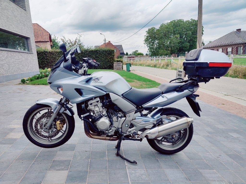 Honda CBF 1000 année 2009, Motos, Motos | Honda, Permis Moto A, Occasion, Plus de 35 kW, Particulier