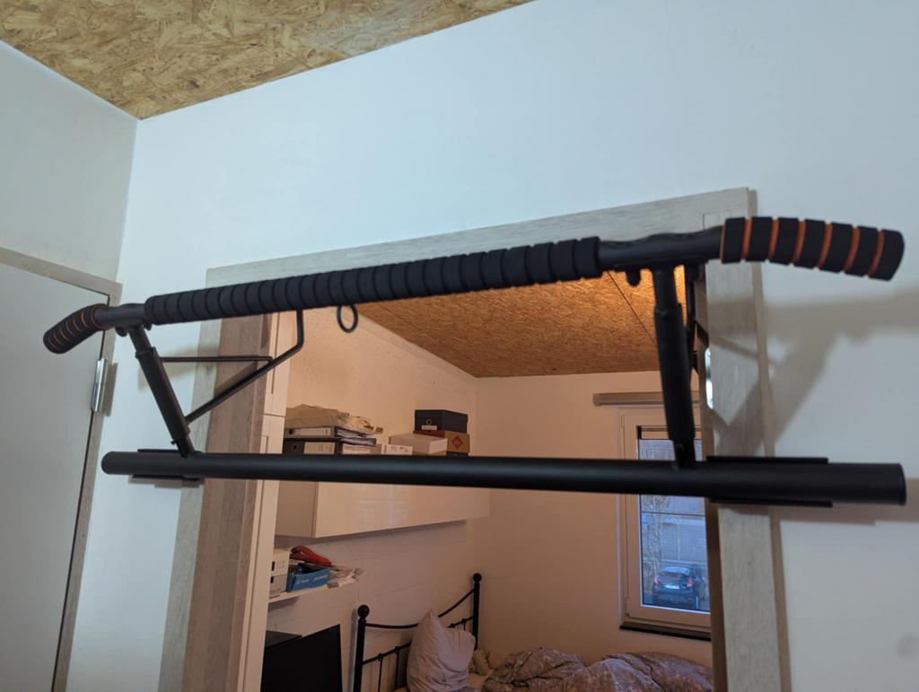 Barre de traction | AthleticPro, Sports & Fitness, Équipement de fitness, Enlèvement, Comme neuf