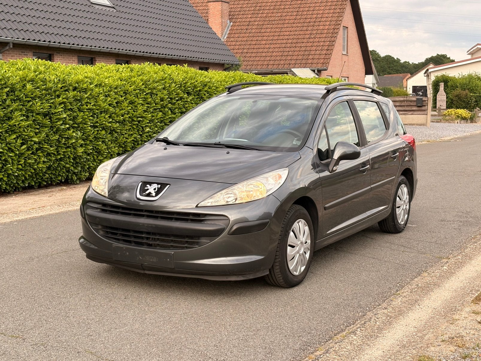 Peugeot 207 1.4benzine *GekeurdVoorVerkoop*, Auto's, Voorwielaandrijving, Stof, Zwart, 4 cilinders