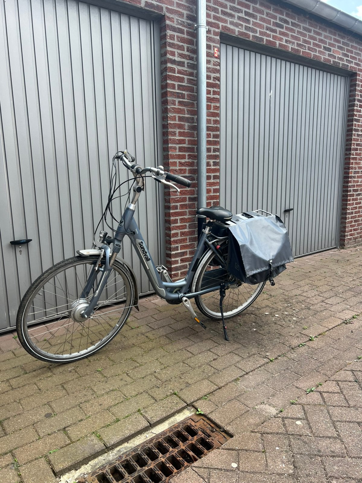 Elektrische fiets sundvall, Fietsen en Brommers, Fietsen | Dames | Omafietsen, Ophalen, Gebruikt, Schijfrem, Versnellingen
