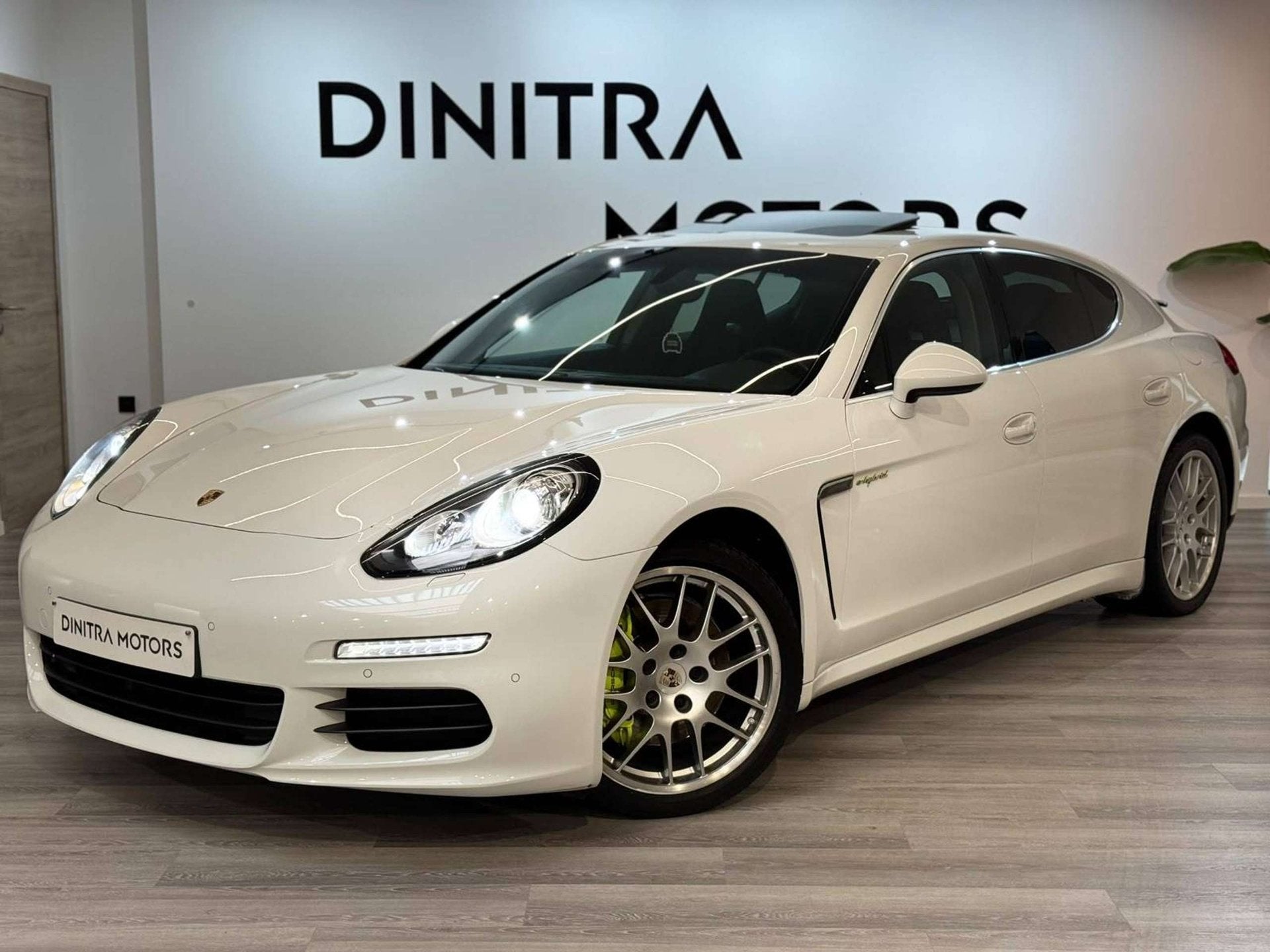 Porsche Panamera S e-Hybrid 3.0i V6 Tiptronic S - 3 JAAR GAR, Autos, Achat, Euro 6, Entreprise, Volant multifonction