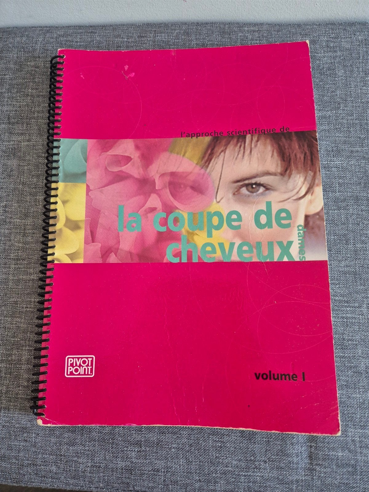livre de coiffure, Enlèvement ou Envoi