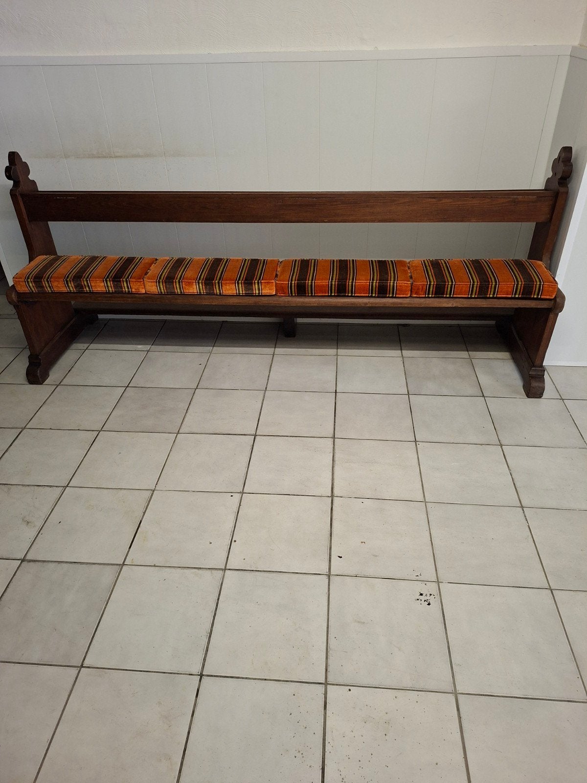 banc d'eglise., Enlèvement