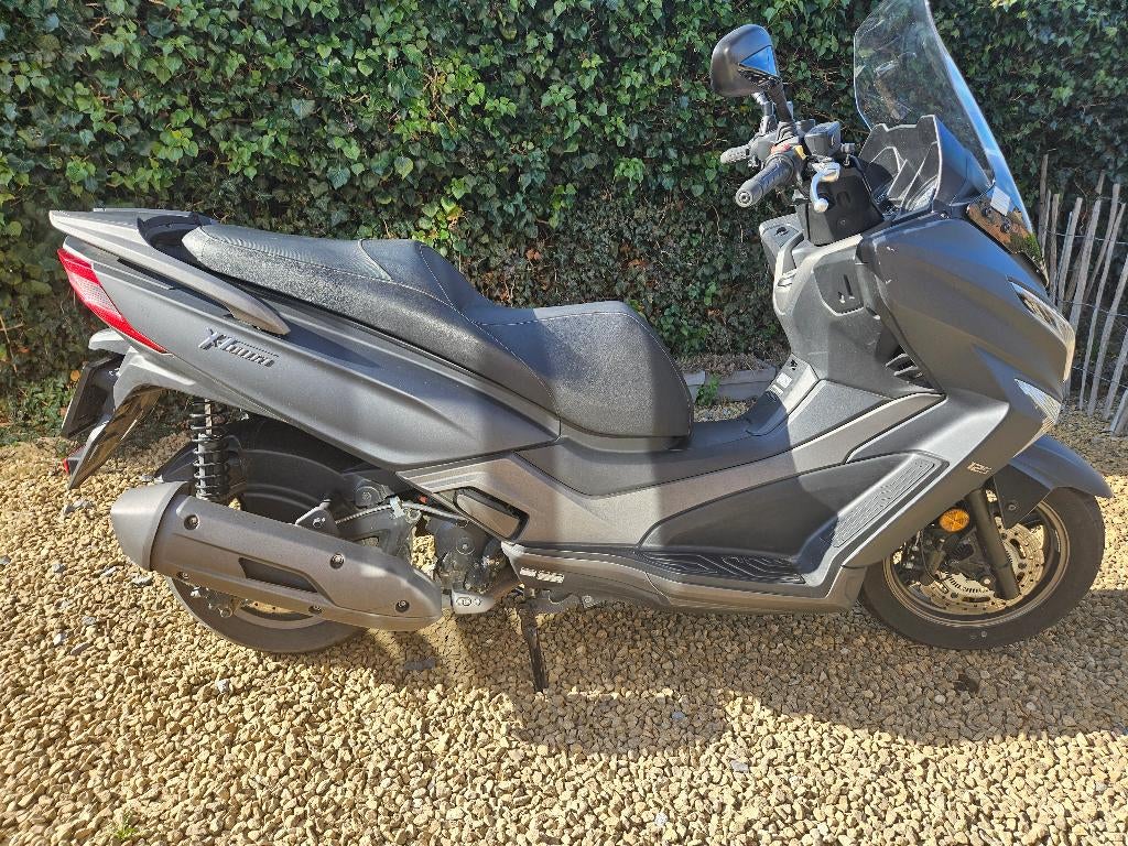 Scooter KYMCO XTOWN125 Noir mat, 125 cm³, Enlèvement, Utilisé, Essence