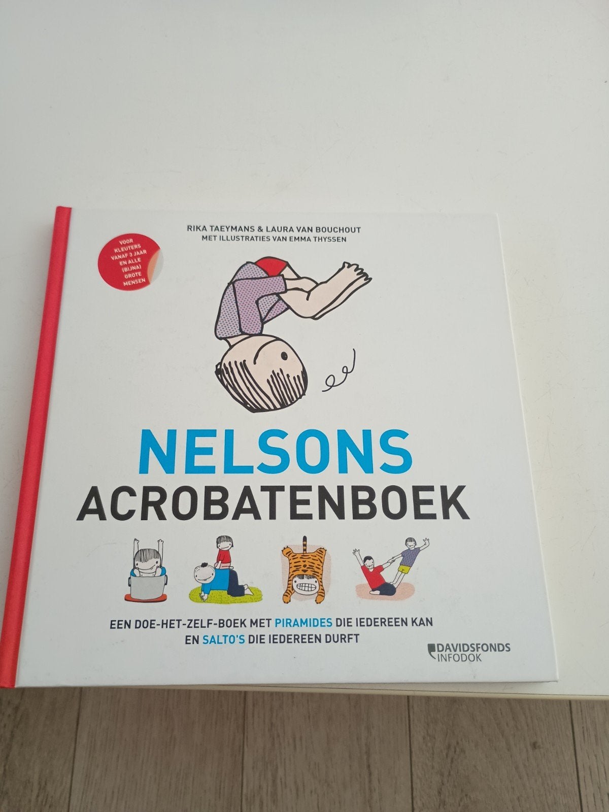 Rika Taeymans - Nelsons acrobatenboek, Enlèvement, Rika Taeymans; Laura Van Bouchout