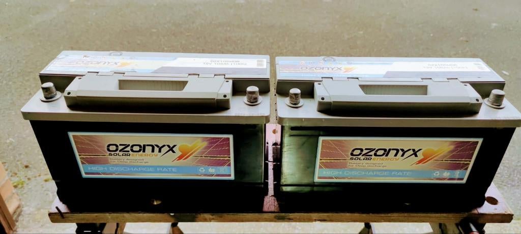 2 woonbaterijen,  12 volt, 105 amp, Ophalen