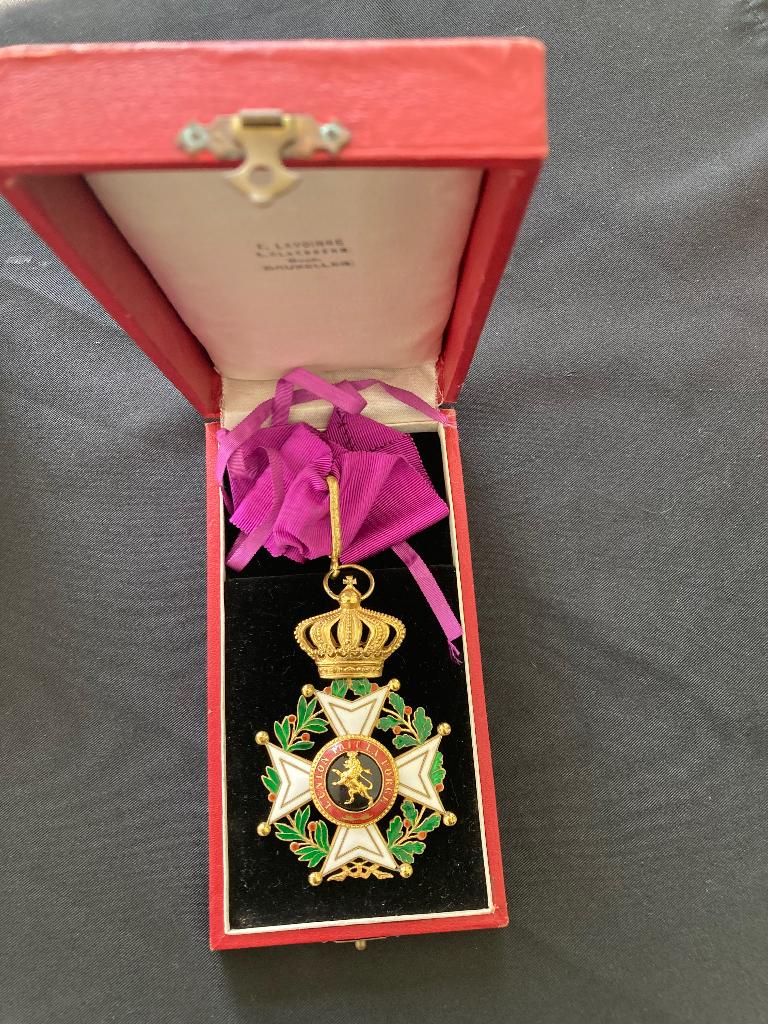 Medaille leopoldsorde Commandeur, Postzegels en Munten, Penningen en Medailles, Ophalen of Verzenden