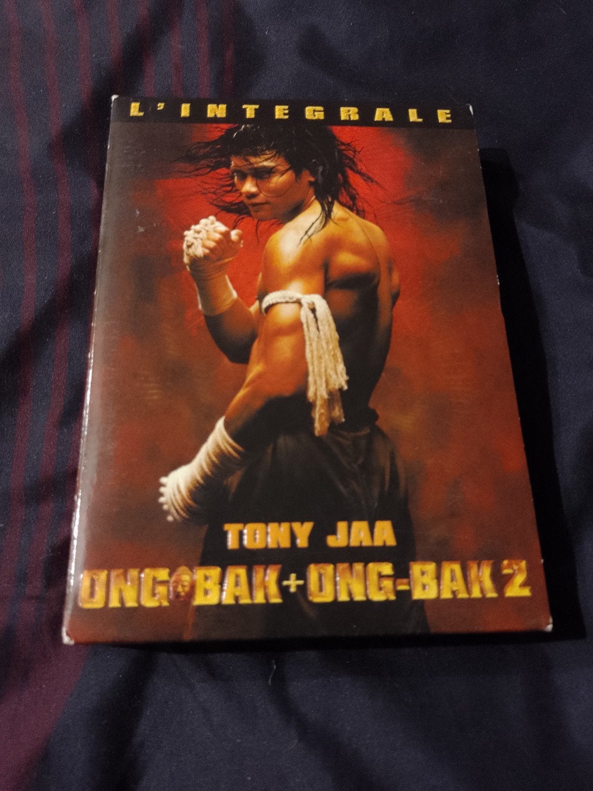 A vendre en coffret dvd One Bak 1 et 2 Tony jaa, CD & DVD, Enlèvement ou Envoi, Arts martiaux, Français, Comme neuf