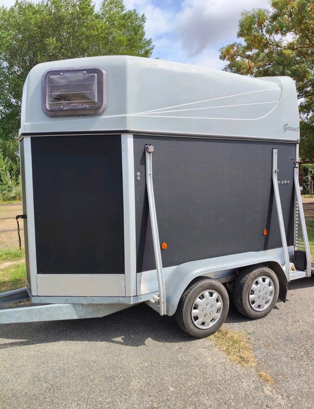 1,5 paards trailer, Dieren en Toebehoren, Ophalen, 2-paards trailer