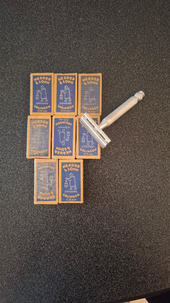 Gillette mesjes en scheerapparaat, Antiek en Kunst, Antiek | Gereedschap en Instrumenten, Ophalen of Verzenden