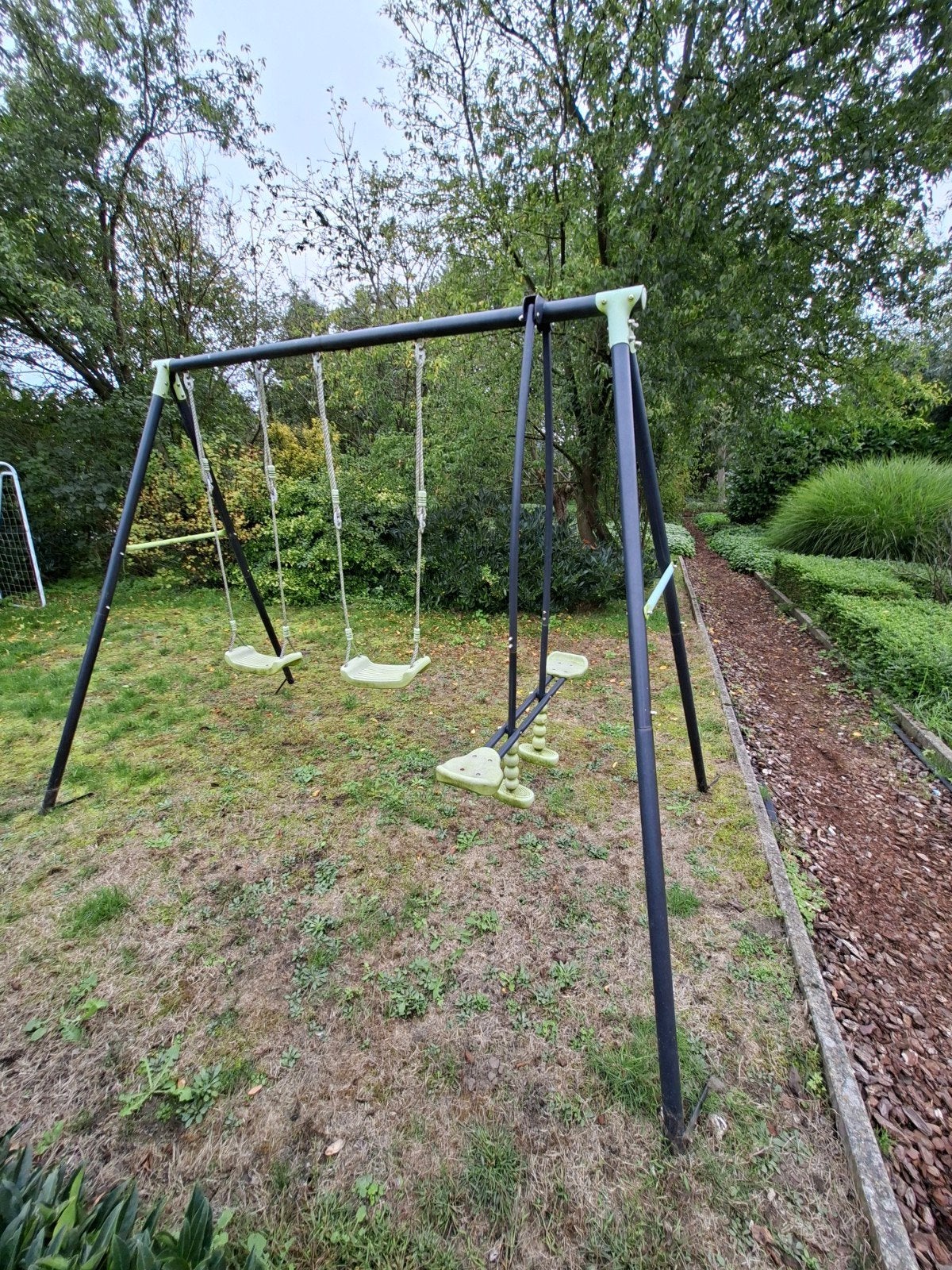 schommel met toestellen, Ophalen, Gebruikt, Schommel