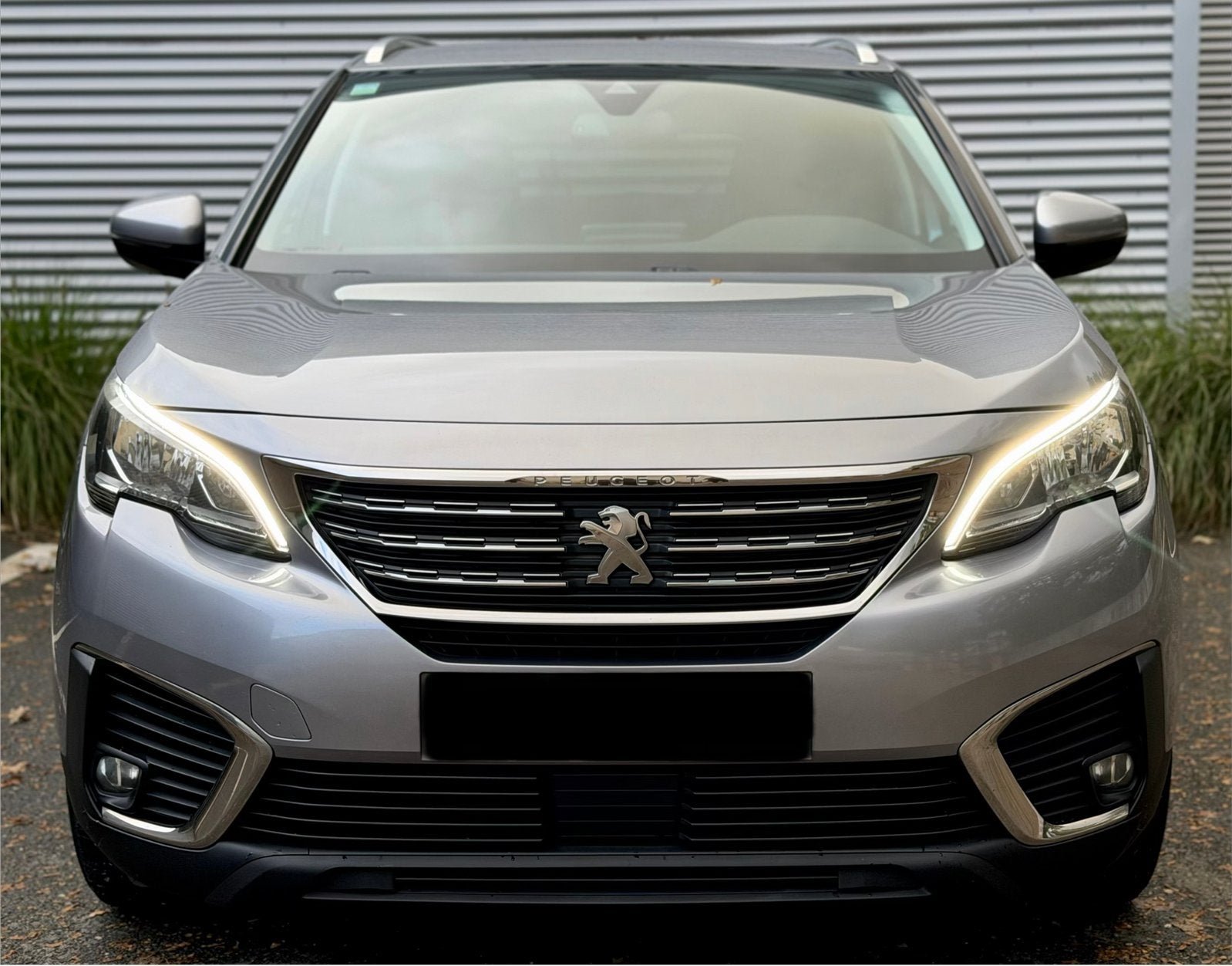 Peugeot 5008 1.5hdi Automaat Euro6d Lichte vracht/Navi/Airco, Auto's, 4 cilinders, Verwarmde buitenspiegels, Diesel, 1569 kg