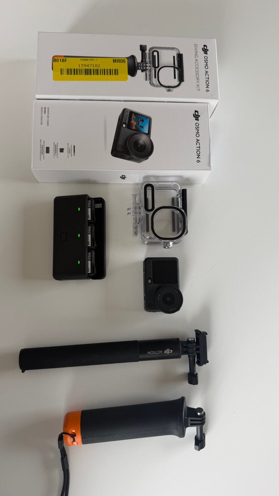 DJI osmo action 6 pro + accesoires, Ophalen of Verzenden, Zo goed als nieuw