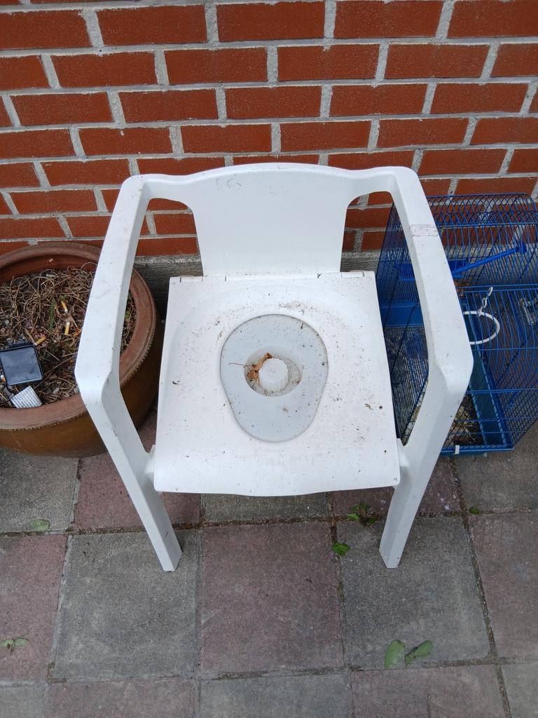 Wc stoel, Enlèvement