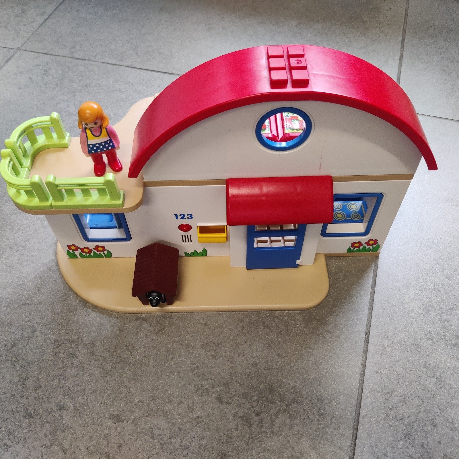Playmobil 123 huisje, Ophalen