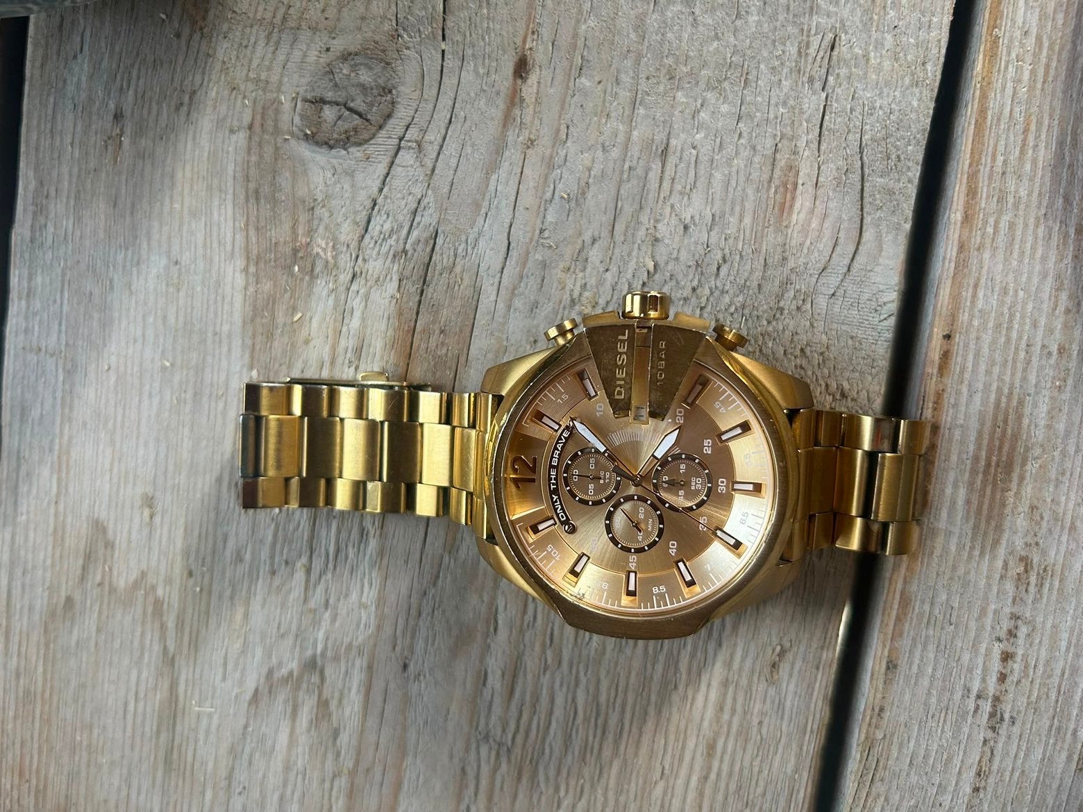Horloge diesel, Ophalen, Zo goed als nieuw