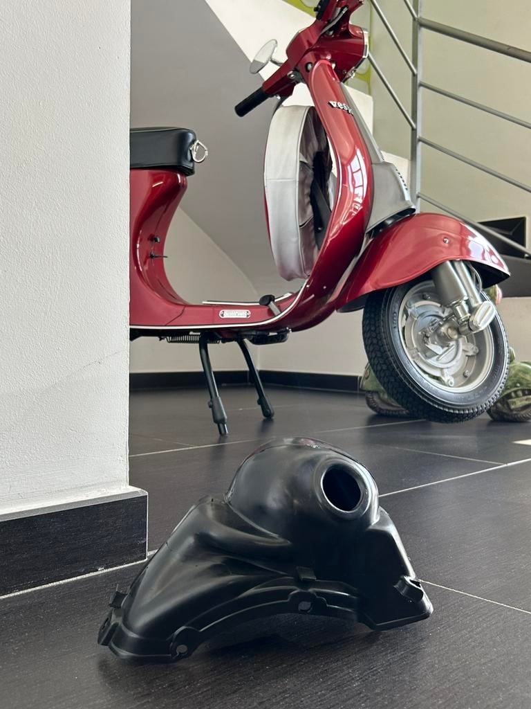 Cache cylindre vespa 50, Neuf, Autres modèles, Enlèvement ou Envoi, Classe B (45 km/h)