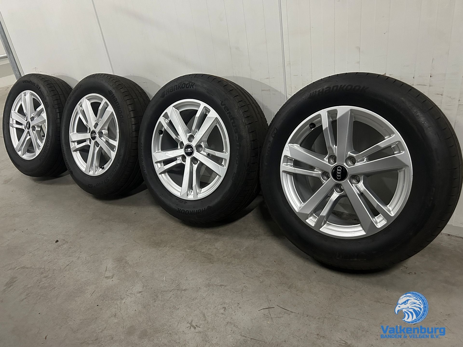 7mm! Originele Audi Q3 17 inch velgen 5x112 zomerbanden 215/, -, -, Banden en Velgen, 17 inch