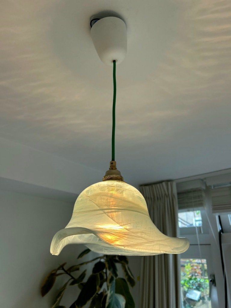 design hanglamp – unieke glazen kap, Huis en Inrichting, Ophalen, Zo goed als nieuw, Glas, E27 (groot)
