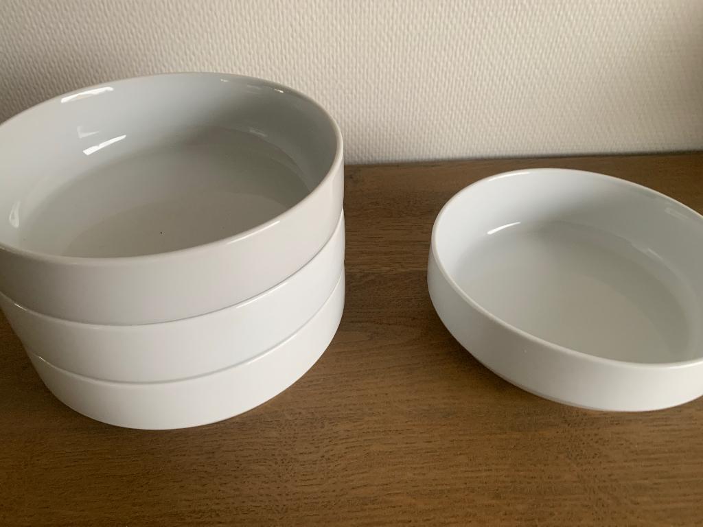 10 Witte porseleinen kommen, Huis en Inrichting, Ophalen, Zo goed als nieuw, Porselein, Kom(men)