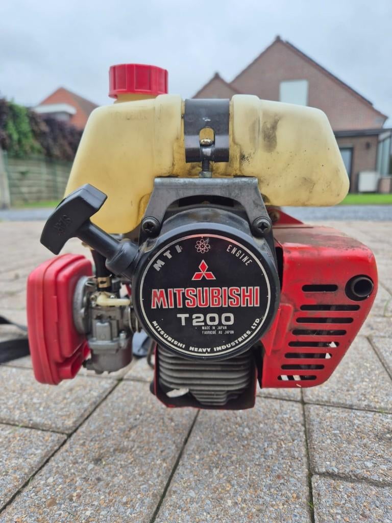 Bosmaaier Mitsubichi T200, Tuin en Terras, Ophalen, Gebruikt, 10 tot 30 cm, Benzine