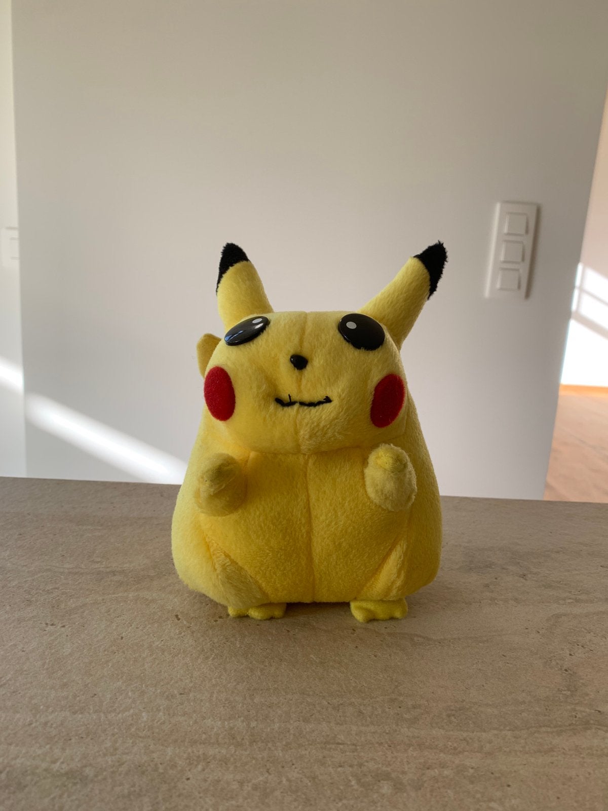 Echte vintage pikachu, Kinderen en Baby's, Speelgoed | Knuffels en Pluche, Ophalen, Zo goed als nieuw