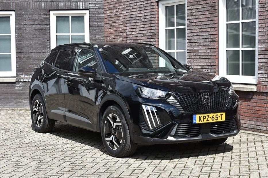 Peugeot e-2008 Allure 50 kWh - 360 graden camera Wij zijn op, Zwart, Parkeersensor, SUV of Terreinwagen, Onderhoudsboekje