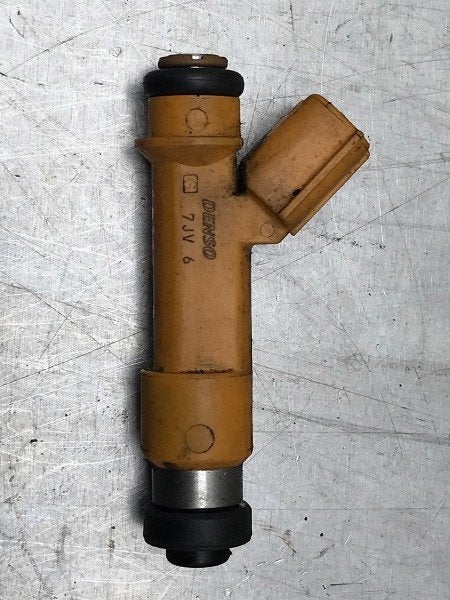INJECTEUR Daihatsu Cuore (L251 / 271 / 276) (|042073109|), Utilisé, Daihatsu