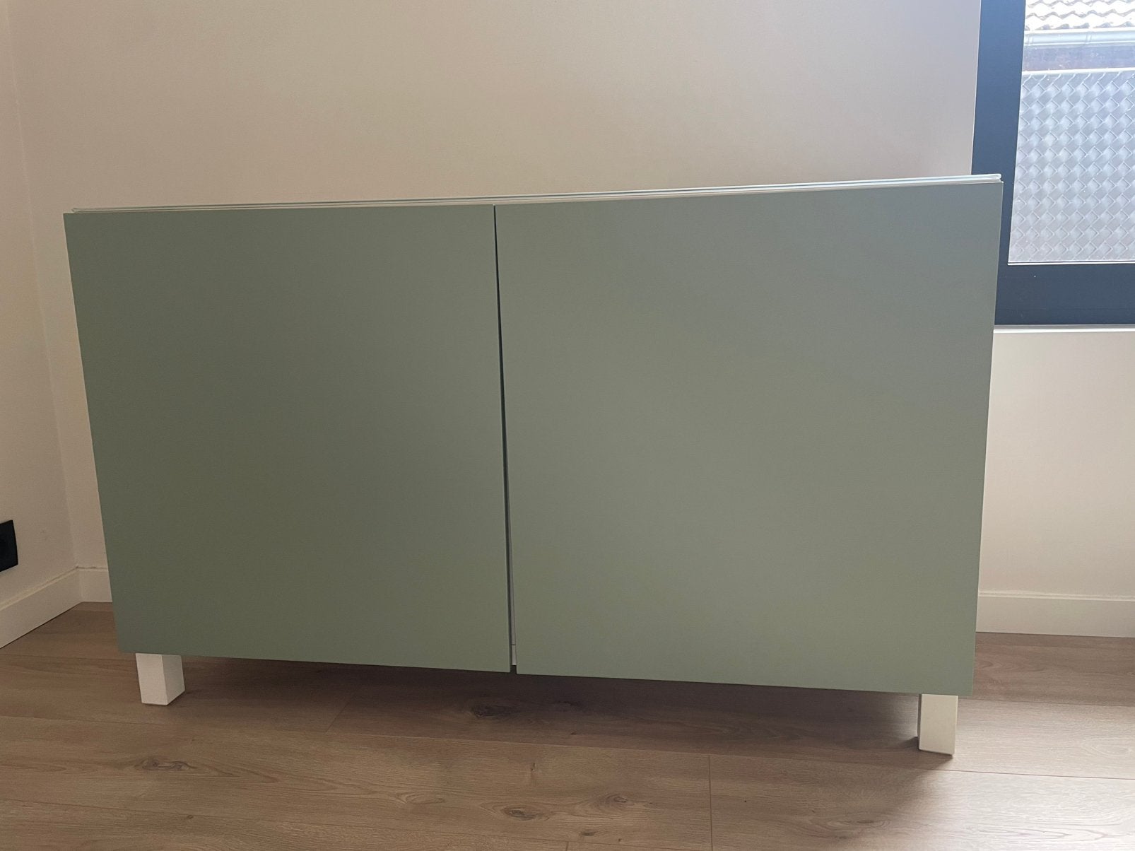 Lage kast met licht groene deuren, Huis en Inrichting, Ophalen, Zo goed als nieuw