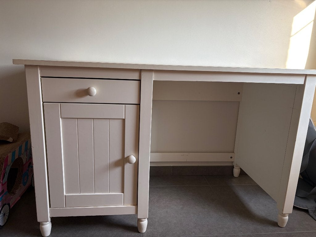 Bureau, Huis en Inrichting, Bureaus, Ophalen, Gebruikt, Kinderbureau, IKEA