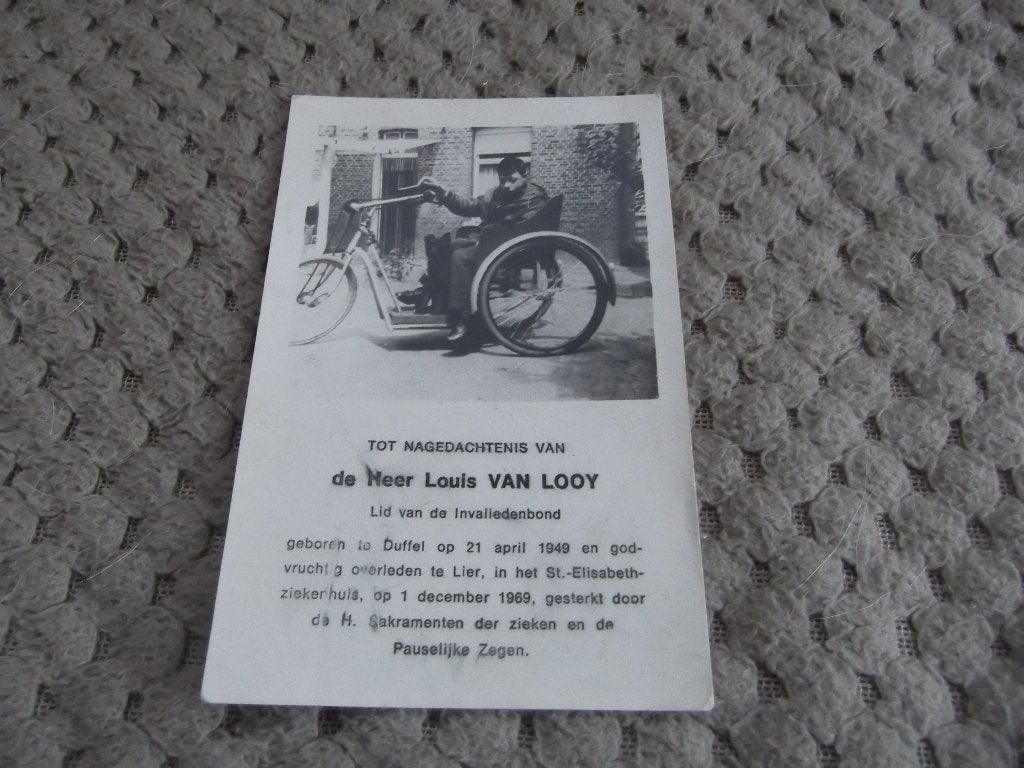 bidprentje Louis Van Looy  1949  + 1969 lid invaliedenbond, Verzamelen, Ophalen of Verzenden, Bidprentje