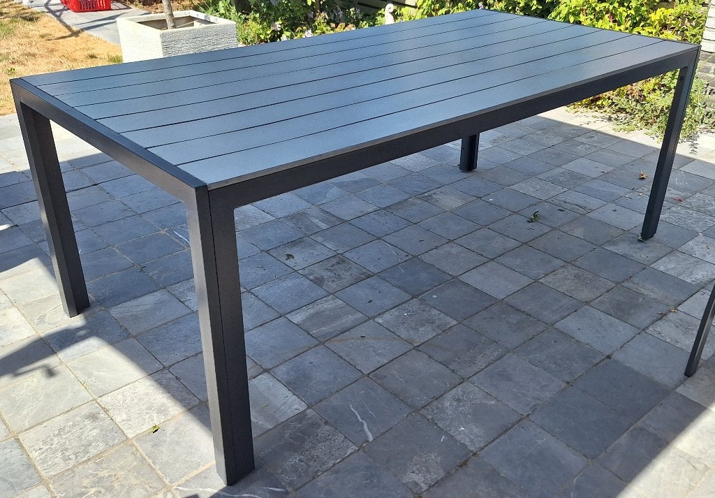 Grote tuintafel in houtcomposiet te koop, Tuin en Terras, Ophalen, Gebruikt, Rechthoekig, Overige materialen