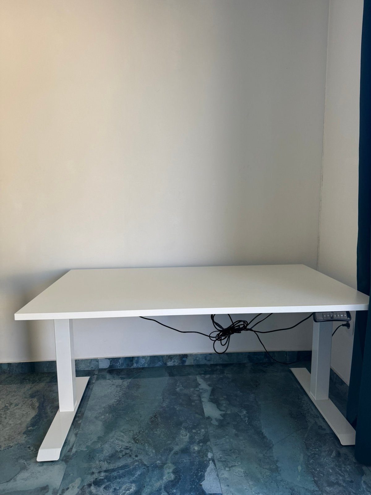 Zit/sta bureau, wit, Ophalen, Zo goed als nieuw, Wit