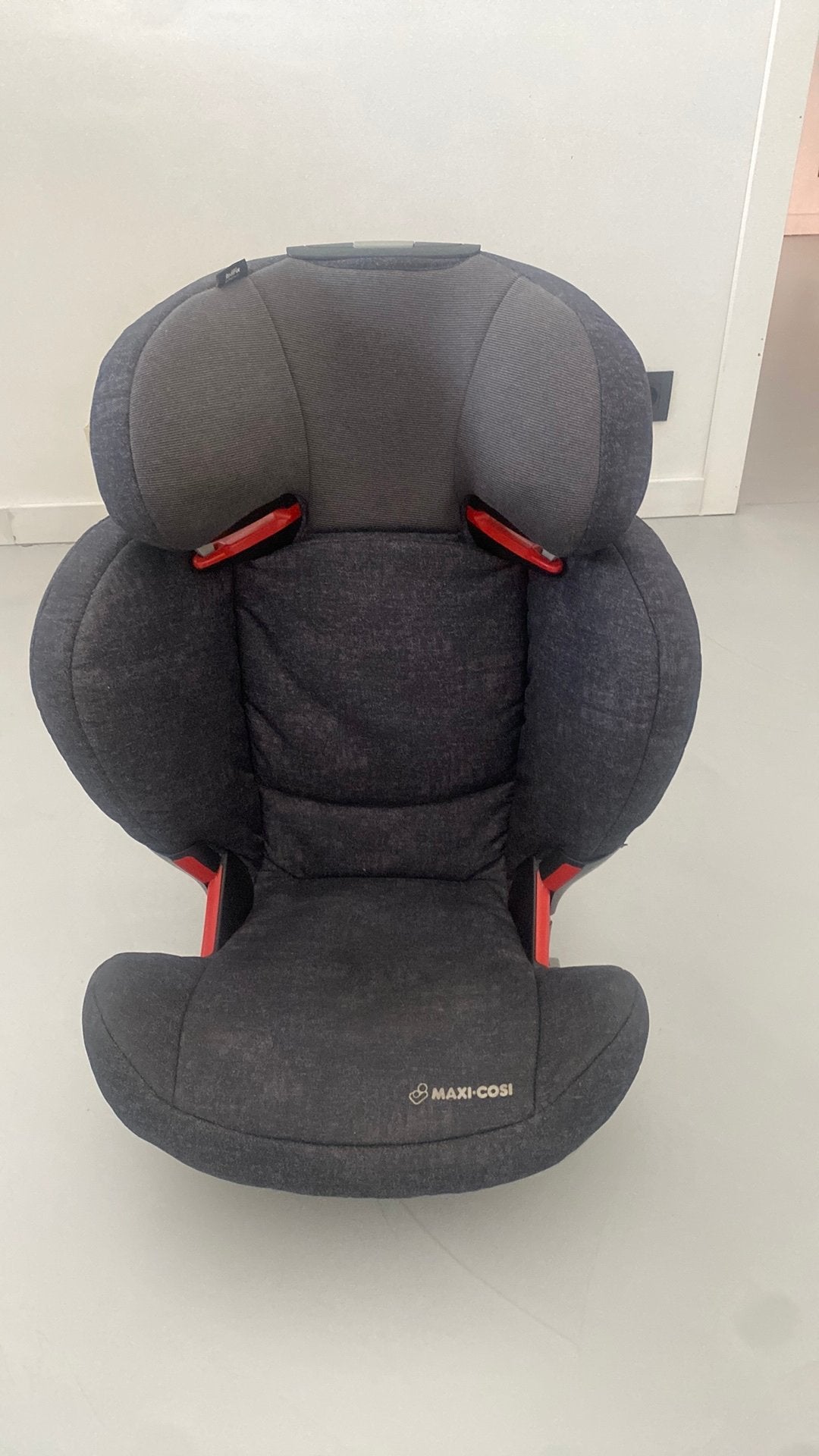 Maxi cosi Rodifix, Kinderen en Baby's, Autostoeltjes, Ophalen, 15 t/m 36 kg, Zijbescherming, Zo goed als nieuw