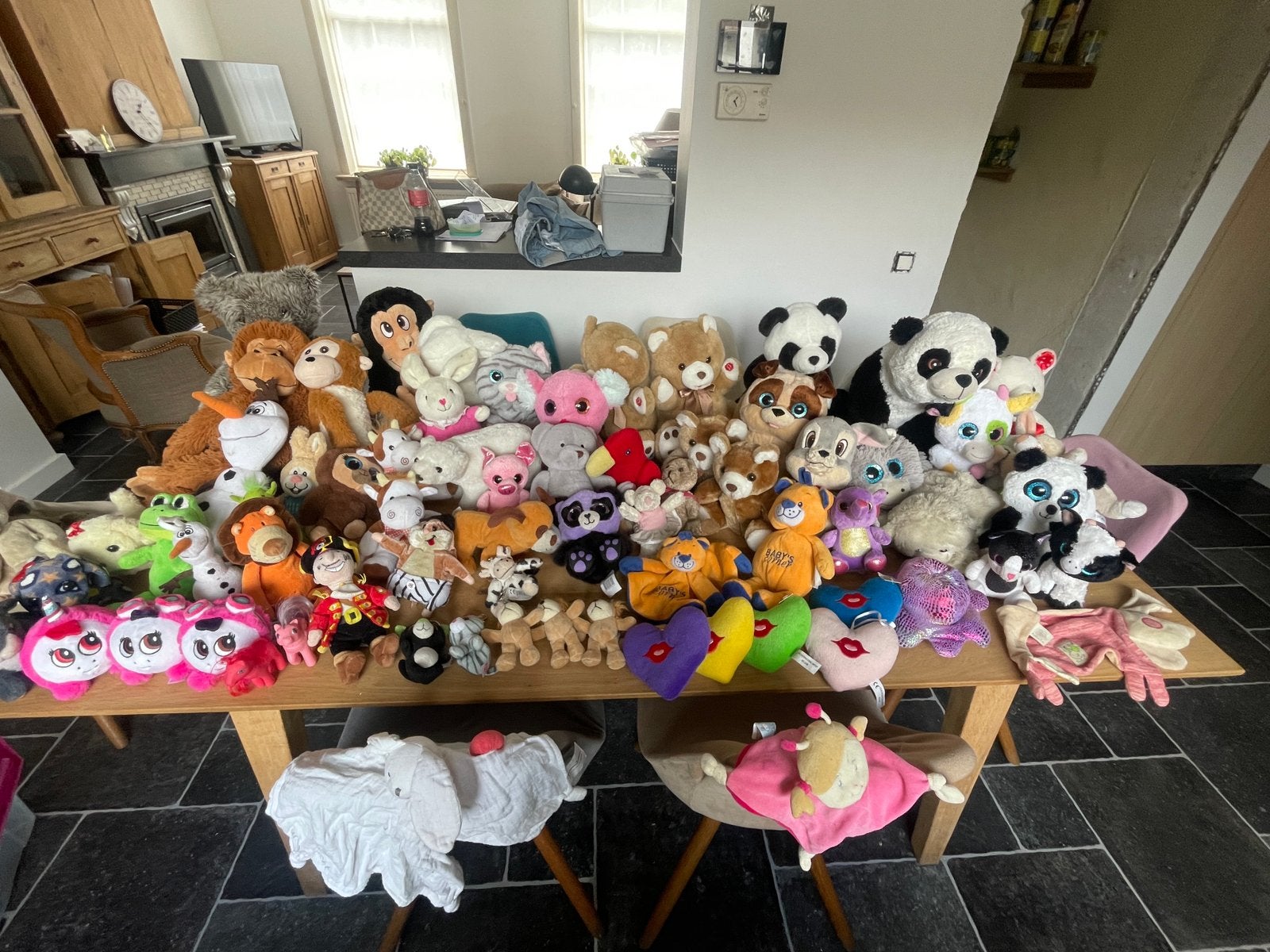 Groot lot knuffels, Gebruikt, Overige typen, Ophalen of Verzenden, Meerkleurig