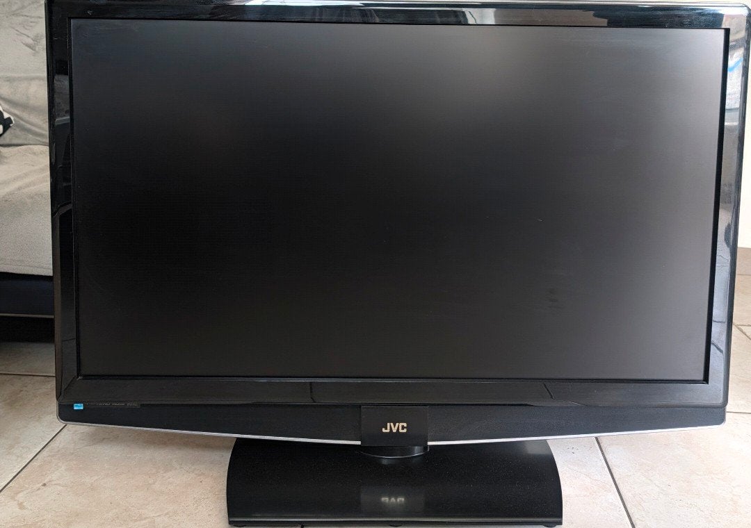 JVC TV 42' EXCELLENT ETAT LIRE ANNONCE DESCRİPTİON LIRE, Enlèvement ou Envoi
