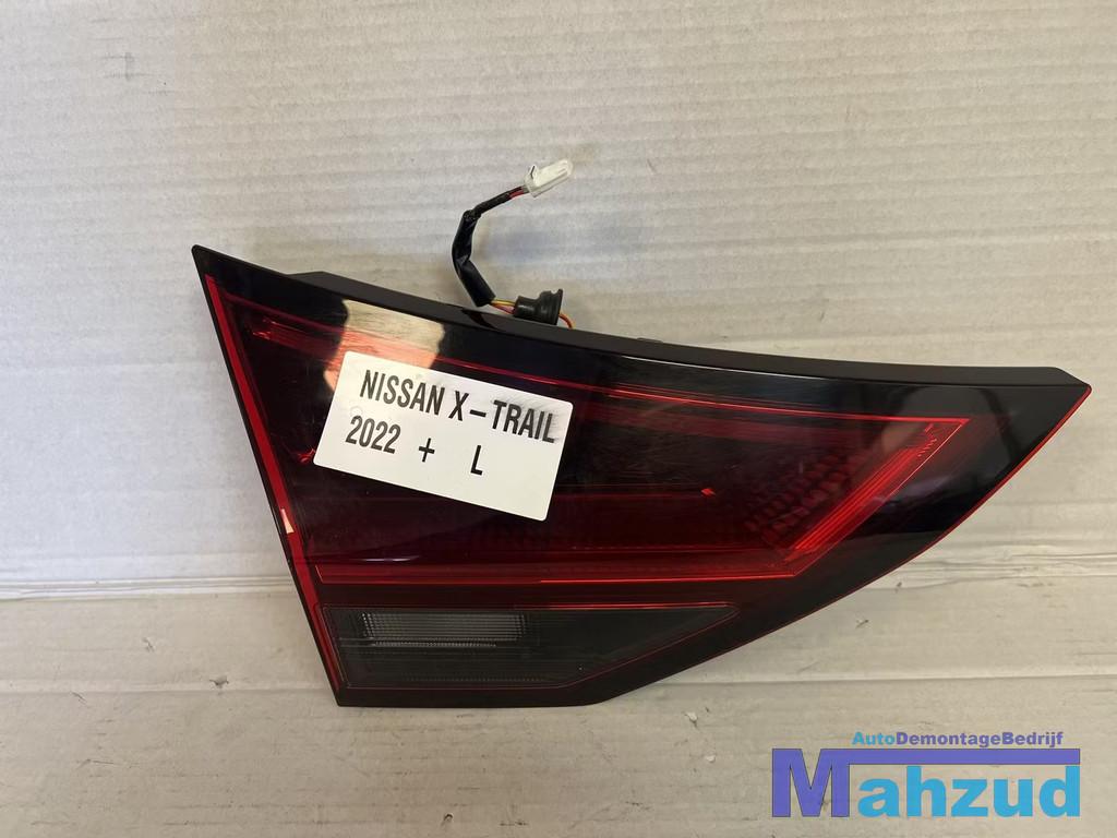 NISSAN X-TRAIL 4 T33 Links binnen achterlicht 2022+, Info@fabrikant.eu, Fabrikant BV, Fabrikantstraat 1
1000 AA  Amsterdam, NL