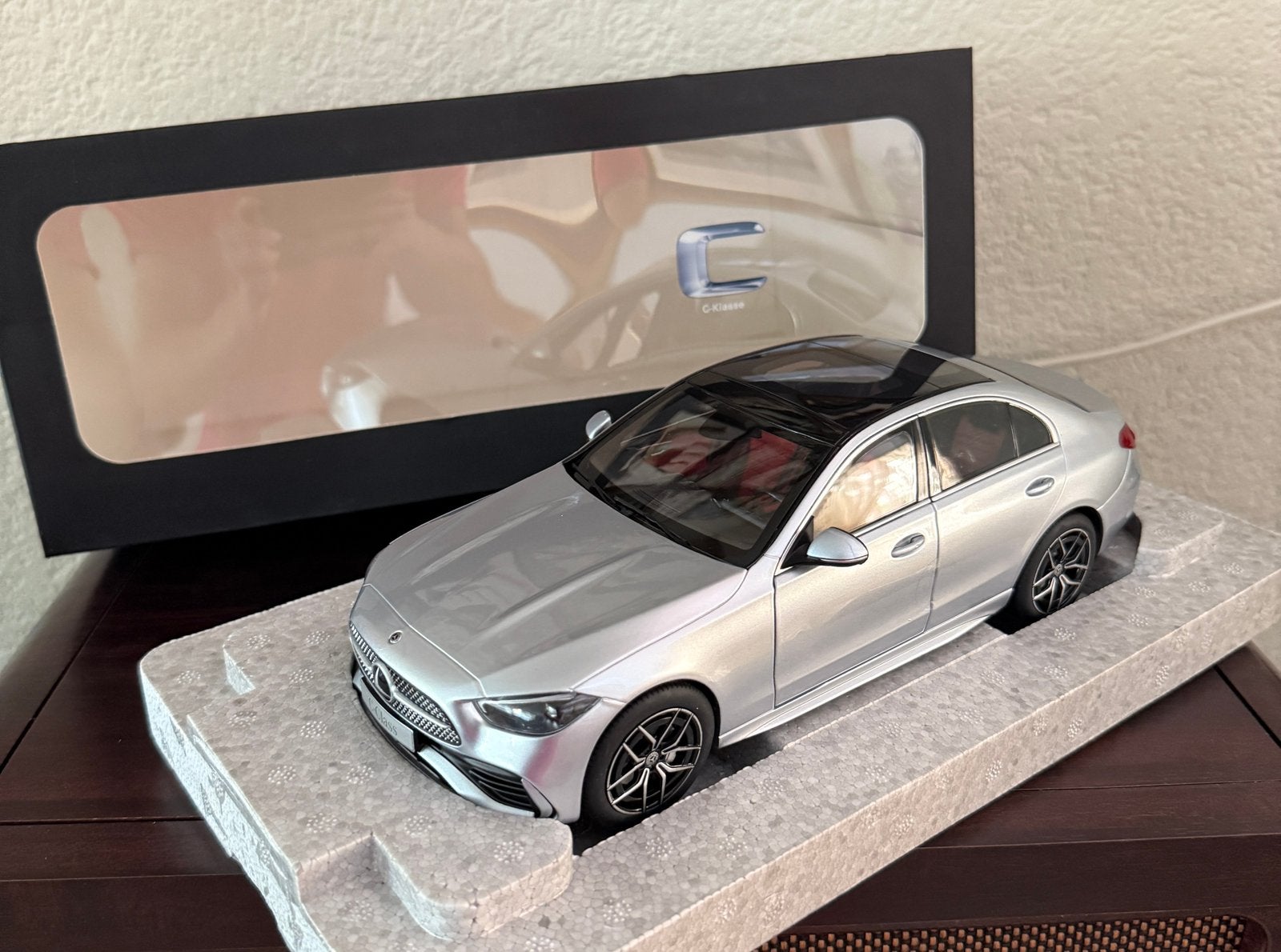 Mercedes C klasse W206 1/18 NZG Nieuw!, Hobby en Vrije tijd, Modelauto's | 1:18, Ophalen of Verzenden, Zo goed als nieuw