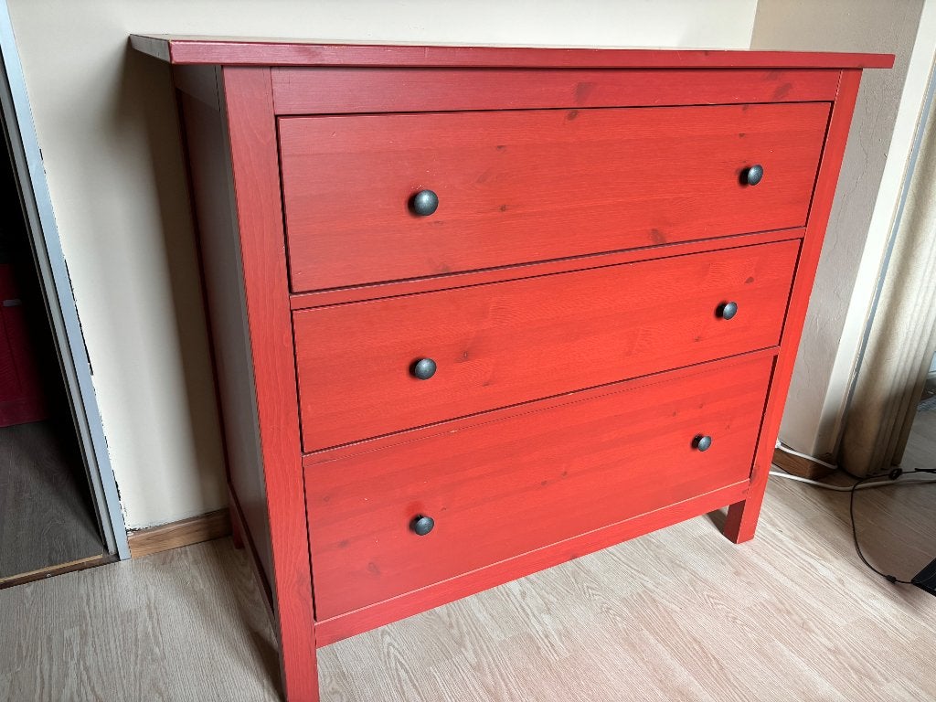 Rode Hemnes Ikea-kast, Ophalen, Gebruikt, 100 tot 150 cm, 3 of 4 laden